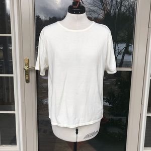 Knit white T shirt ⭐️